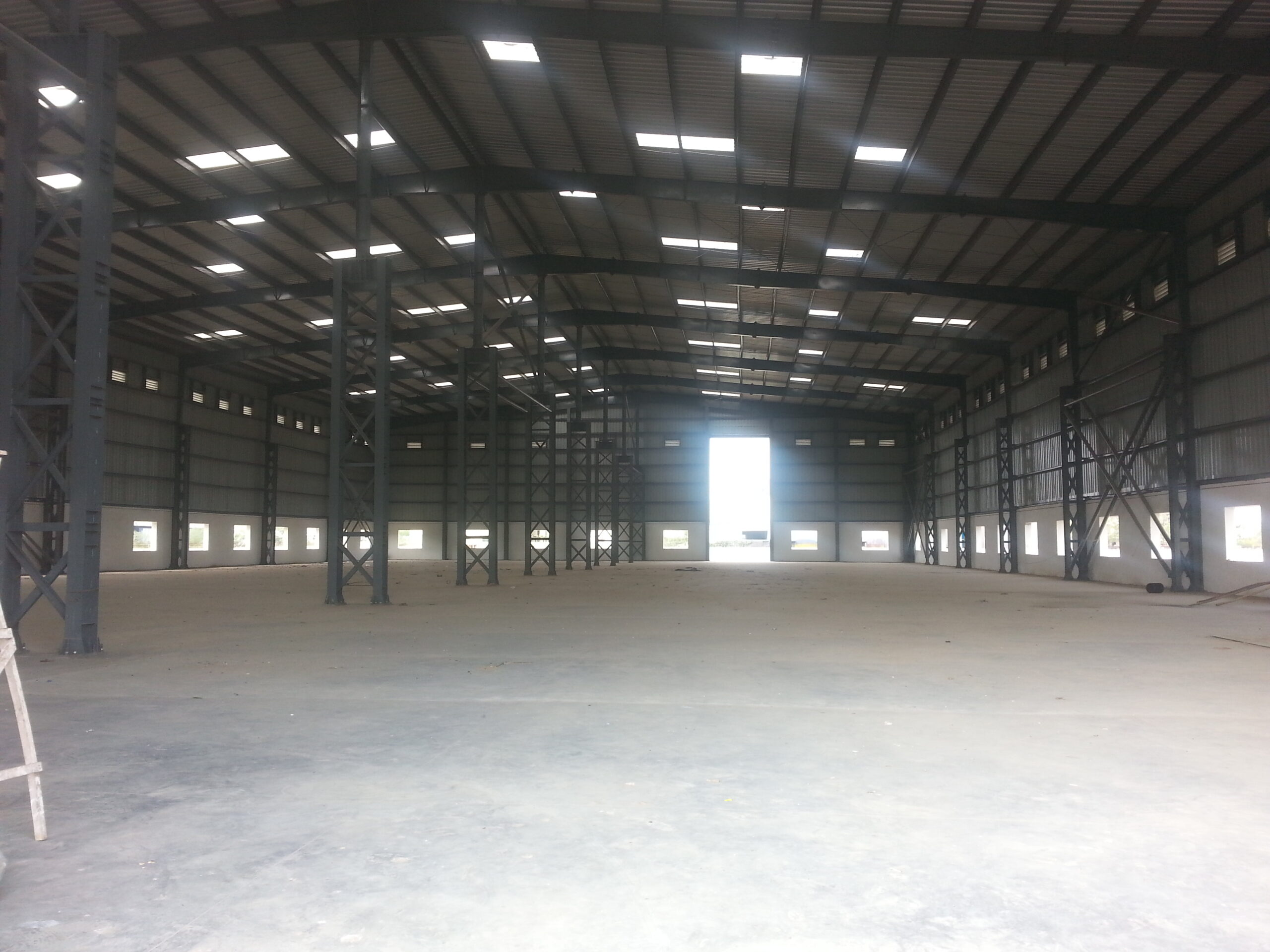 85000 Sq.ft Industrial Shed for rent in Kadi